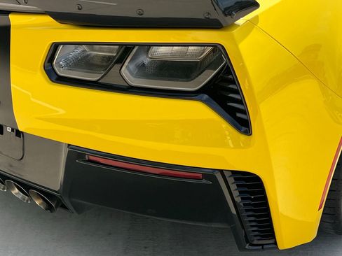 Used 2019 Chevrolet Corvette Z06 RWD image 14