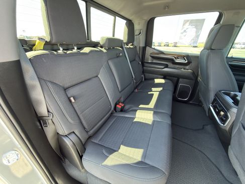 Used 2023 GMC Sierra 1500 Elevation w/ Preferred Package image 15