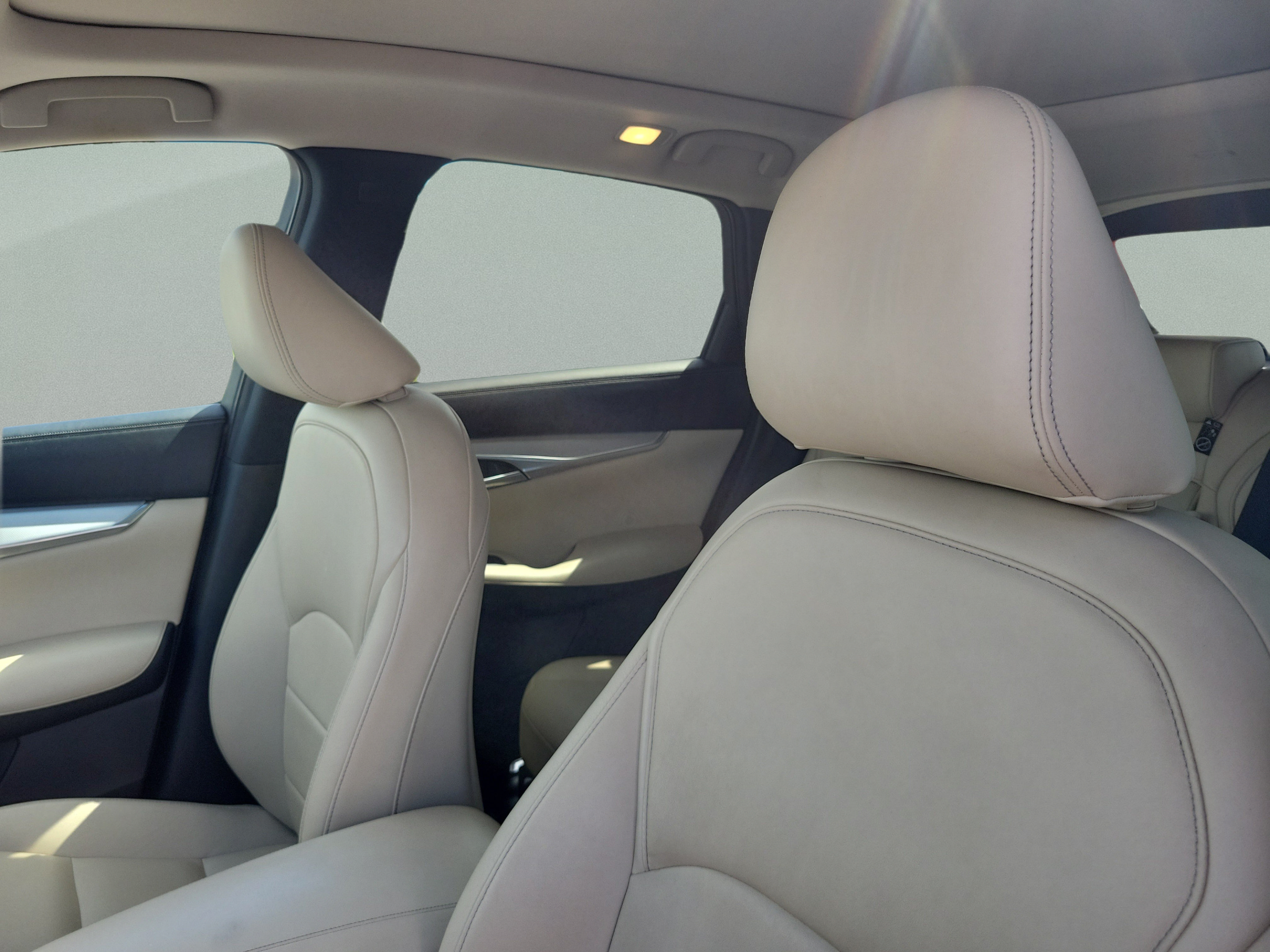 Used 2020 INFINITI QX50 Luxe w/ Navigation Package FWD image 25