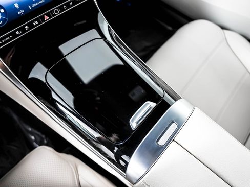 Certified 2025 Mercedes-Benz GLC 350e 4MATIC image 19