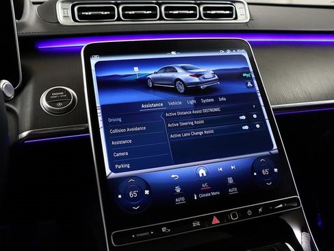 Certified 2022 Mercedes-Benz S 500 4MATIC w/ AMG Line Package image 19