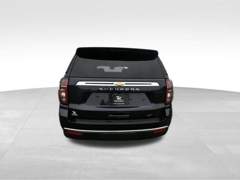 Used 2024 Chevrolet Suburban LT AWD/4WD image 6