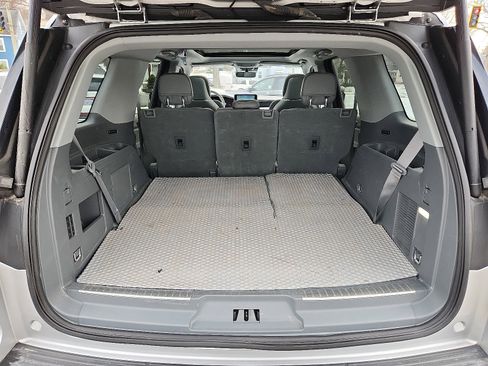 Used 2019 Lincoln Navigator Reserve image 28