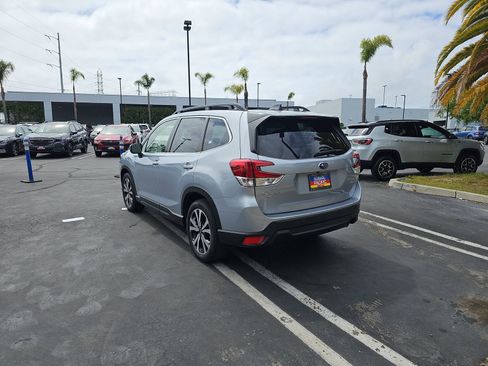 Used 2024 Subaru Forester Limited AWD/4WD image 5