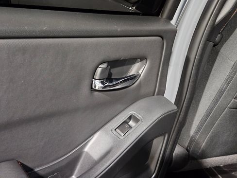 Used 2022 Nissan Frontier Pro-X image 35