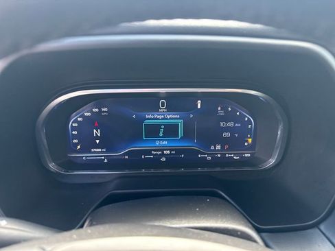 Used 2023 Chevrolet Tahoe LT w/ LT Signature Plus Package AWD/4WD image 17