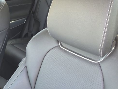 Used 2022 Genesis GV70 2.5T w/ Select Package image 16