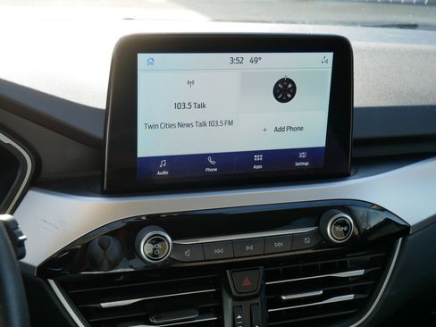 Certified 2020 Ford Escape SE image 22