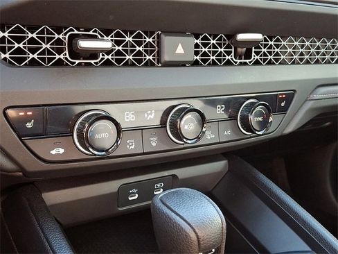 Certified 2023 Honda Accord EX image 16