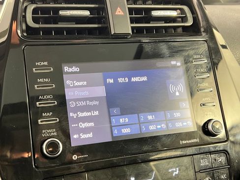 Used 2022 Toyota Prius XLE w/ Premium Convenience Package image 29