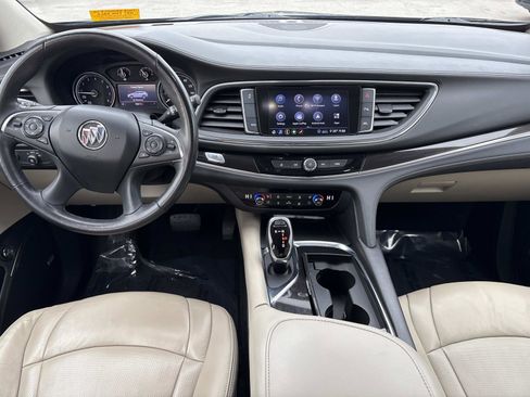 Used 2020 Buick Enclave Premium w/ LPO, Luxury Package image 28