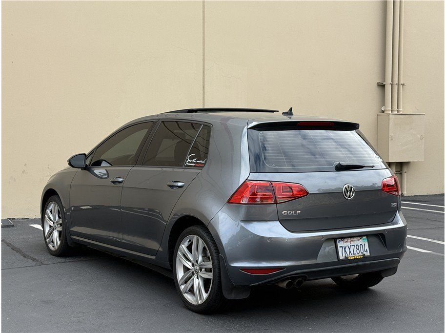 Used 2015 Volkswagen Golf S FWD image 12