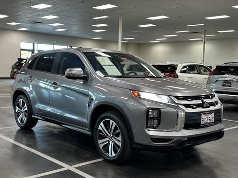 Used 2020 Mitsubishi Outlander Sport SE image 9