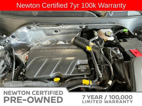 Used 2025 Chevrolet Trax LS FWD image 35