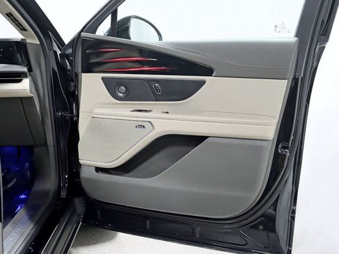 Used 2024 Lincoln Nautilus Premier w/ Equipment Group 102A AWD/4WD image 34