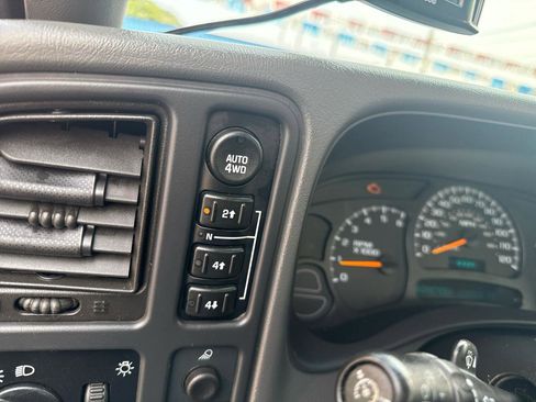 Used 2005 GMC Sierra 1500 SLE w/ Light Duty Power Package image 14