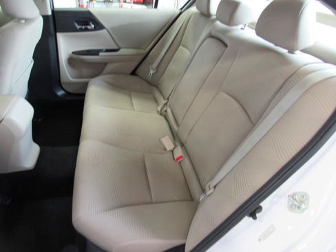 Used 2014 Honda Accord LX image 27
