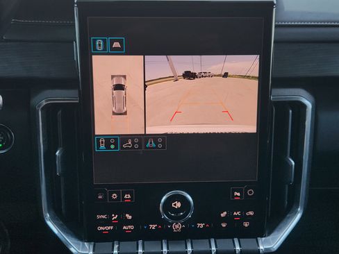 Used 2024 GMC Acadia Elevation FWD image 19