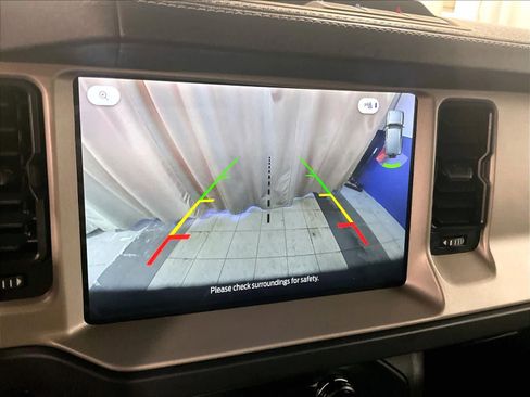 Used 2025 Ford Bronco Outer Banks image 19