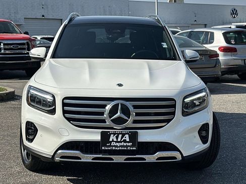 Used 2025 Mercedes-Benz GLB 250 4MATIC image 28