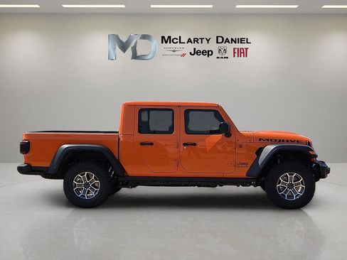 New 2025 Jeep Gladiator Mojave w/ Steel Bumper Group AWD/4WD image 6
