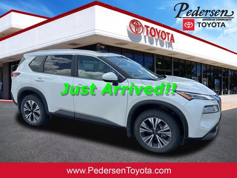 Used 2023 Nissan Rogue SV w/ SV Premium B Package AWD/4WD image 1