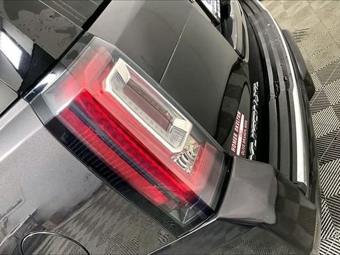 Used 2018 GMC Yukon XL Denali w/ Open Road Package image 30