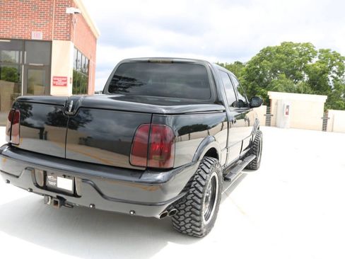 Used 2002 Lincoln Blackwood RWD image 55