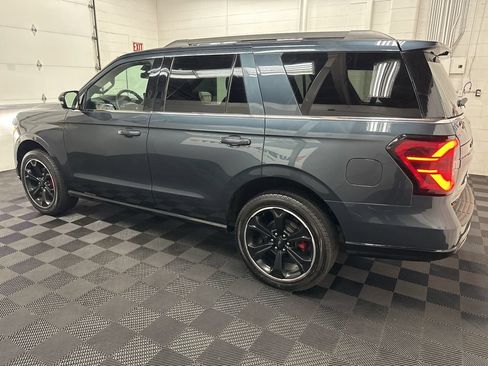 Used 2024 Ford Expedition Limited AWD/4WD image 6