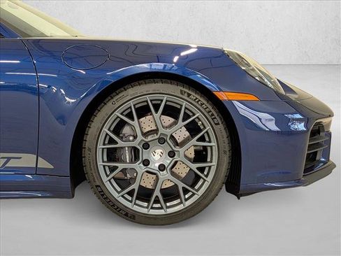 Used 2024 Porsche 911 Carrera image 25