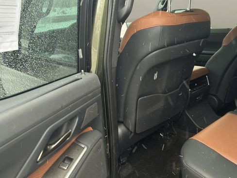 Used 2024 Lexus GX 550 image 15