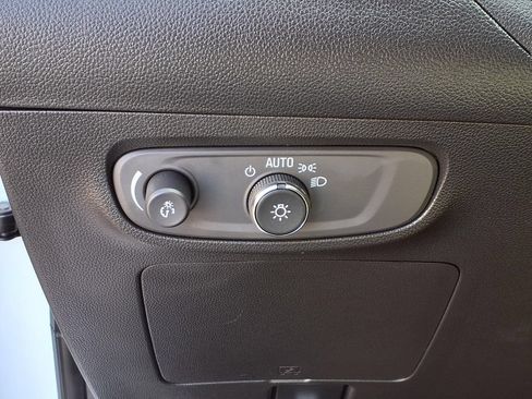 Certified 2024 Buick Encore GX Preferred FWD image 14