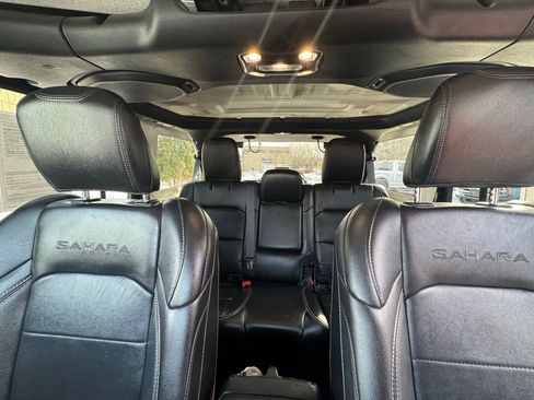 Used 2022 Jeep Wrangler Unlimited Sahara w/ Cold Weather Group image 20