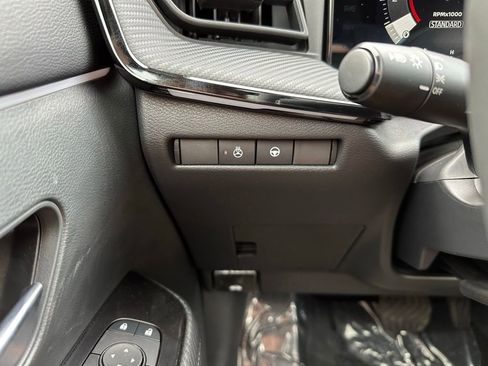 New 2025 Nissan Kicks SR w/ SR Premium Package image 20