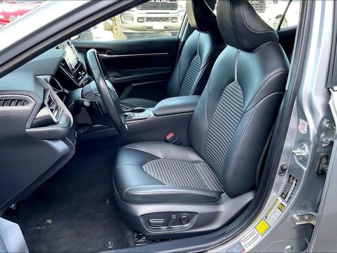 Used 2024 Toyota Camry SE image 24