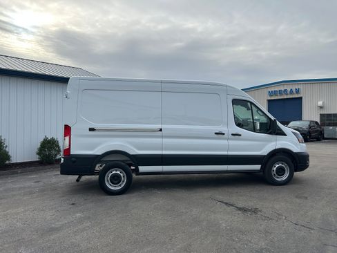 New 2026 Ford Transit 250 250 Medium Roof image 9