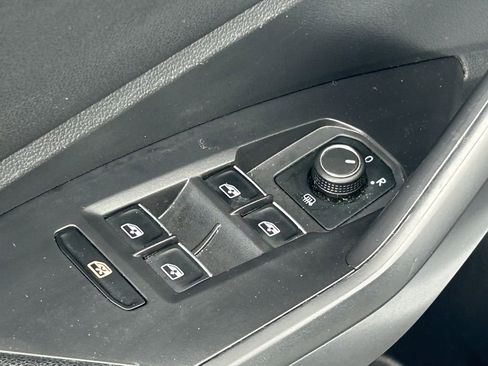 Used 2021 Volkswagen Jetta R-Line w/ R-Line Cold Weather Package FWD image 27