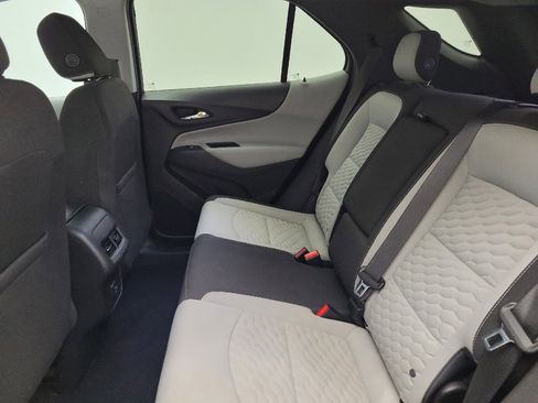Used 2019 Chevrolet Equinox LT image 18