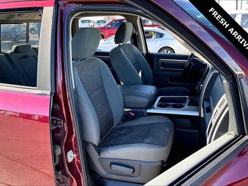 Used 2016 RAM 1500 Big Horn w/ Luxury Group image 28