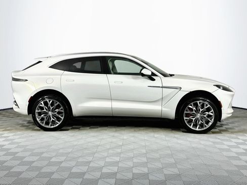 Used 2023 Aston Martin DBX AWD/4WD image 14