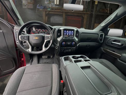 Certified 2019 Chevrolet Silverado 1500 LT w/ All-Star Edition image 21