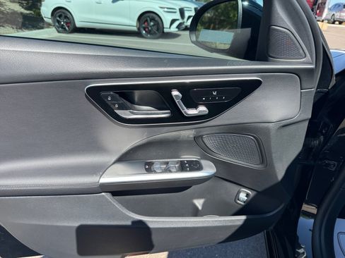 Used 2022 Mercedes-Benz C 300 Sedan image 13