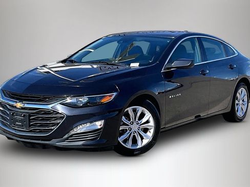 Used 2023 Chevrolet Malibu LT image 3
