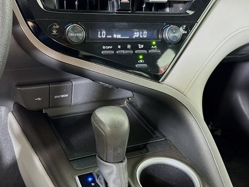 Used 2024 Toyota Camry LE w/ Convenience Package FWD image 7