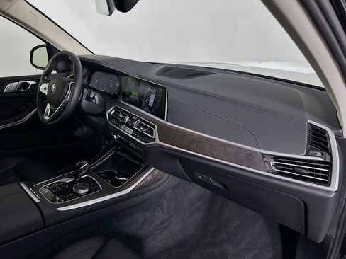 Certified 2022 BMW X7 xDrive40i w/ Premium Package image 31