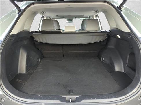 Used 2022 Toyota RAV4 XLE Premium FWD image 6