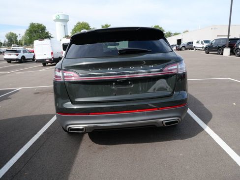 Used 2023 Lincoln Nautilus Reserve AWD/4WD image 6