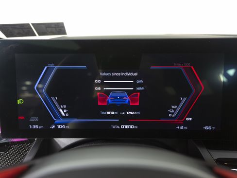 Used 2025 BMW M5 Touring w/ M Driver's Package image 17