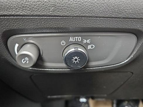 Certified 2024 Buick Encore GX Preferred image 25