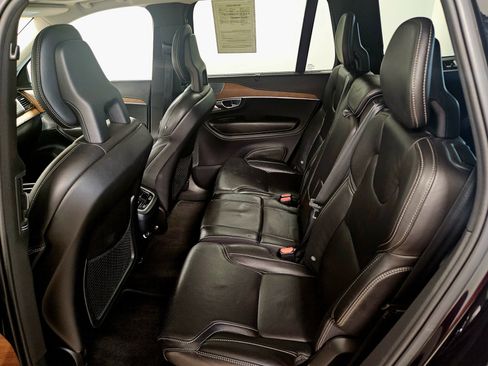 Used 2017 Volvo XC90 T6 Inscription w/ Vision Package image 11